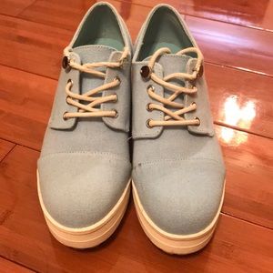 Light blue platform sneakers
